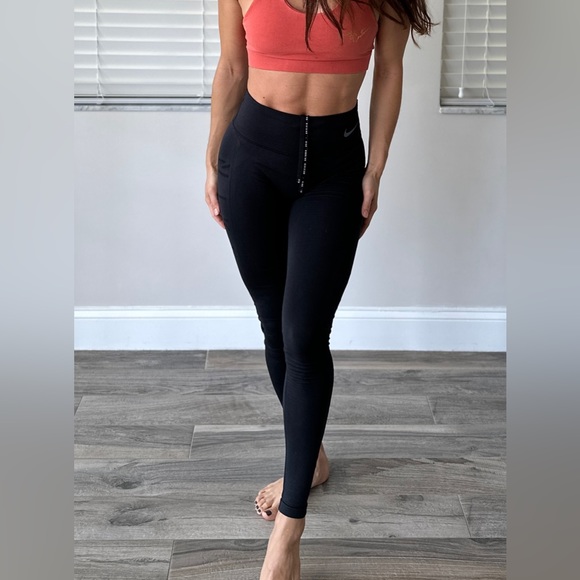 Nike Epic Luxe Wool Running and Ski Legging - Picture 3 of 5